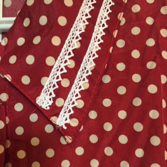 Long sleeve buttoned shirt - Picture 2 of 4